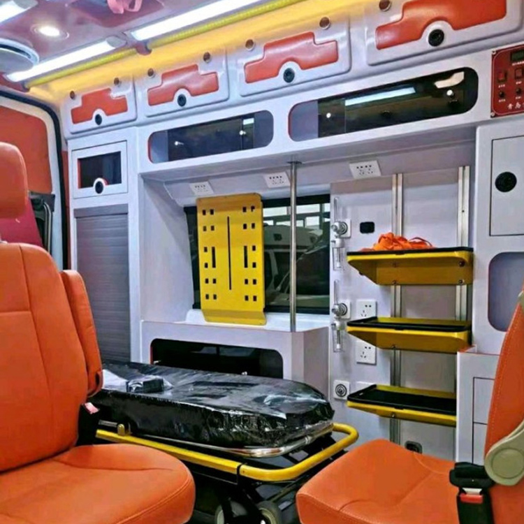 巴中长途救护车护送病人租赁价格